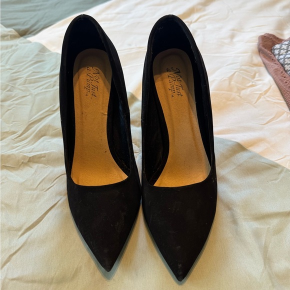 Black Pointed Toe Women's Shoes - Picture 1 of 3